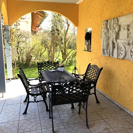 Nyaraló Traumferienhaus Pfaenderblick Mit 4 Sternen